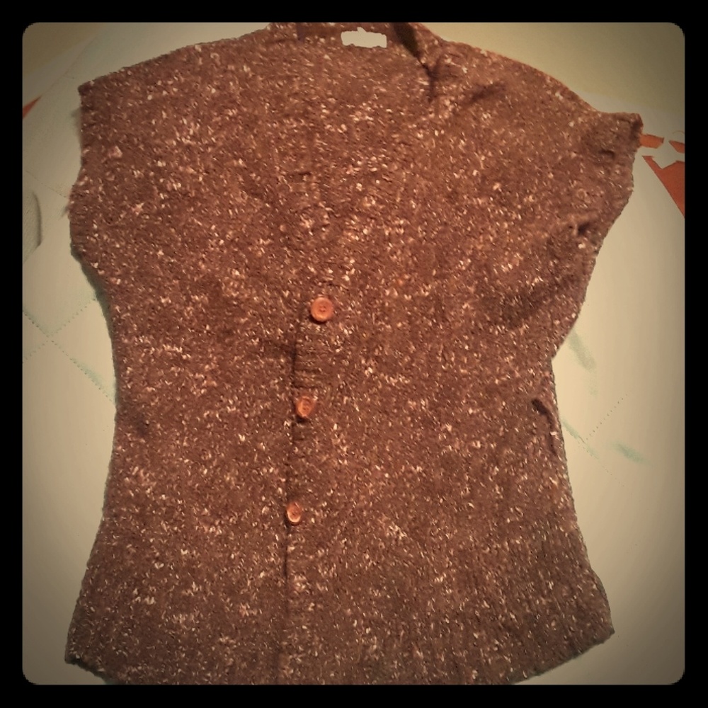 Sleeveless sweater